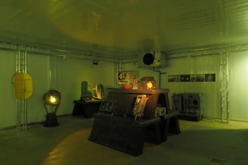 Im Netz der Zeit, Altes Kühlhaus Hafen Sassnitz, Ausstellungseröffnung, Foto © Olaf Spillner